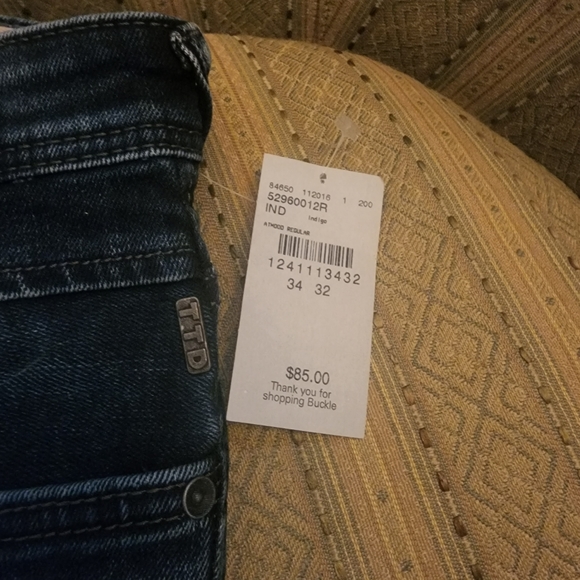 Buckle TTD Jeans - Picture 4 of 4